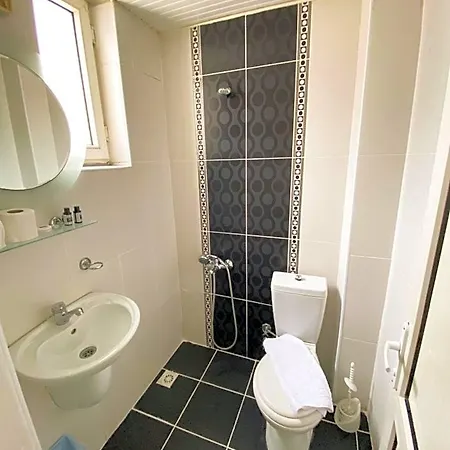Nergiz Boutique Hotel 3*