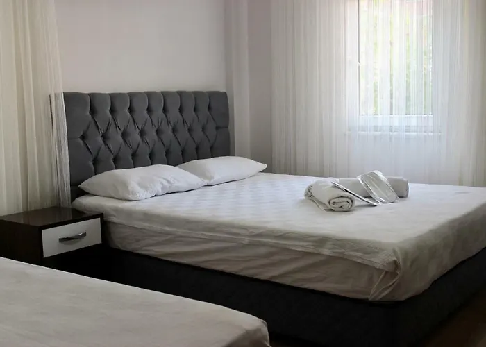 מלון Nergiz Boutique 3*